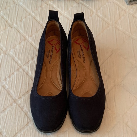 Comfortiva Women's Elegant Navy Wedges - Picture 1 of 7